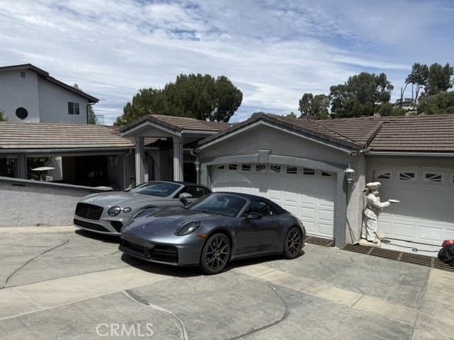 5262 Elvira Property Photo 1