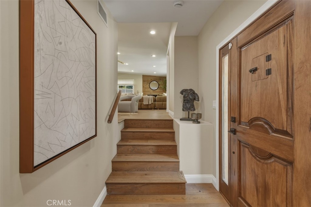 3675 Ventura Canyon Property Photo 9
