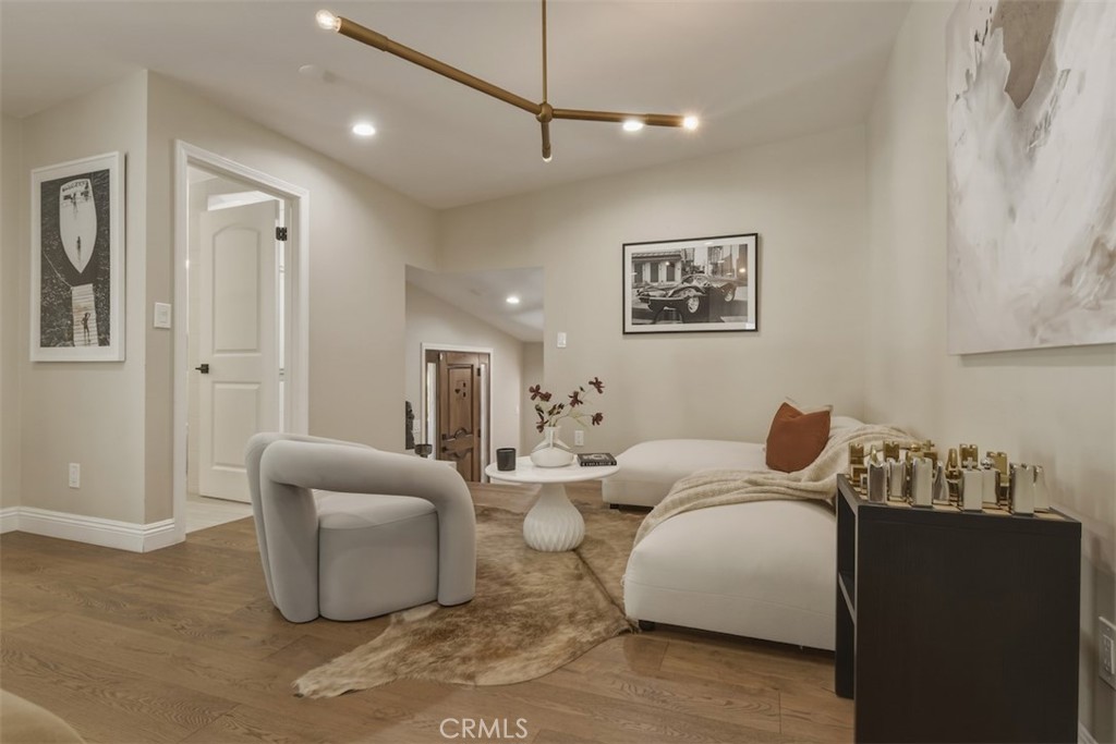 3675 Ventura Canyon Property Photo 11