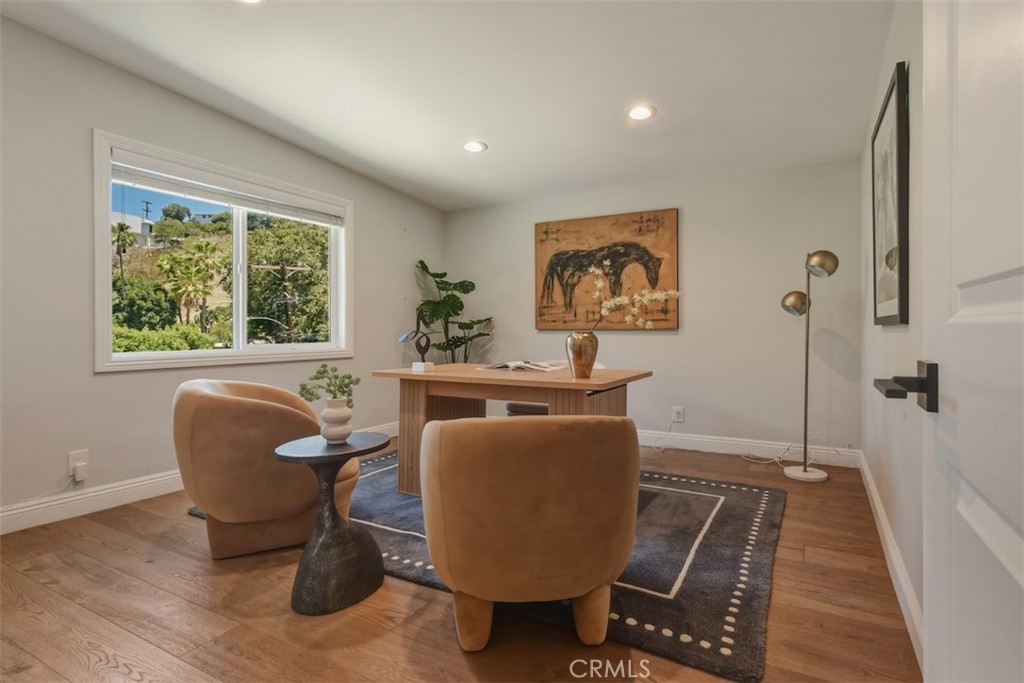 3675 Ventura Canyon Property Photo 29