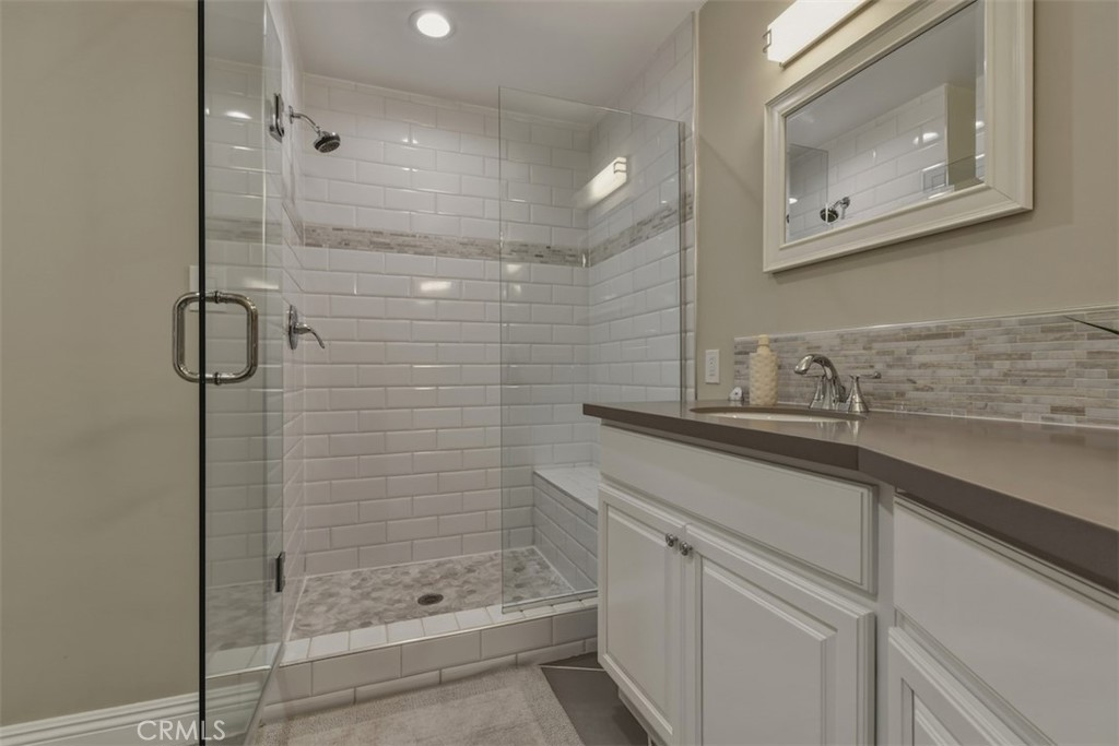 3675 Ventura Canyon Property Photo 40