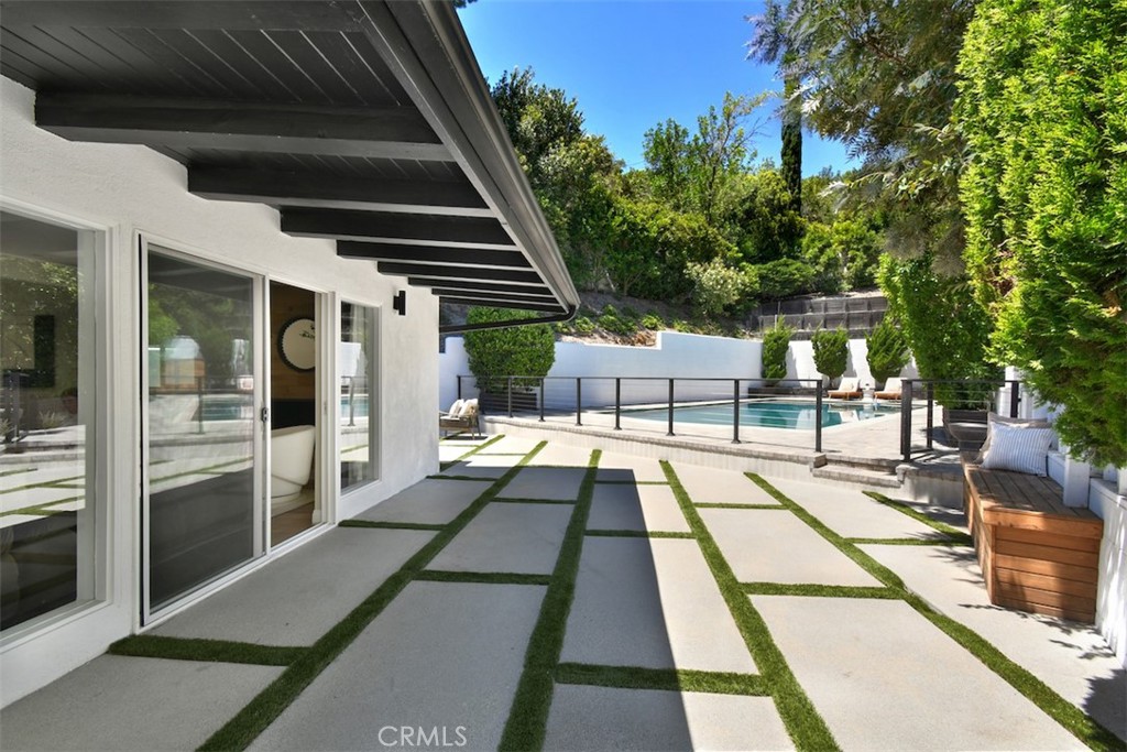 3675 Ventura Canyon Property Photo 41