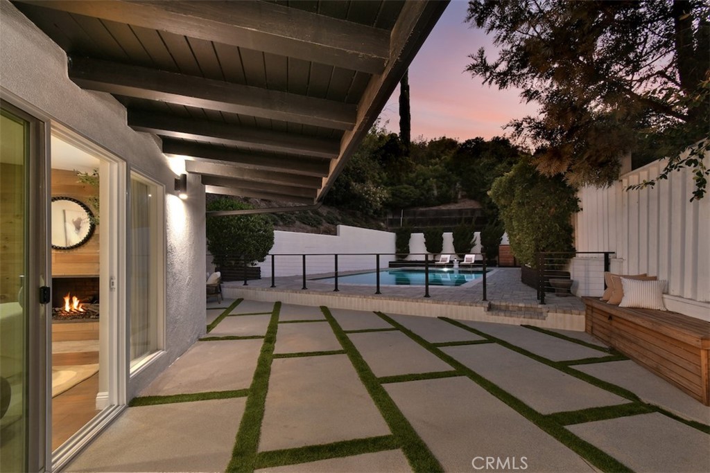 3675 Ventura Canyon Property Photo 42