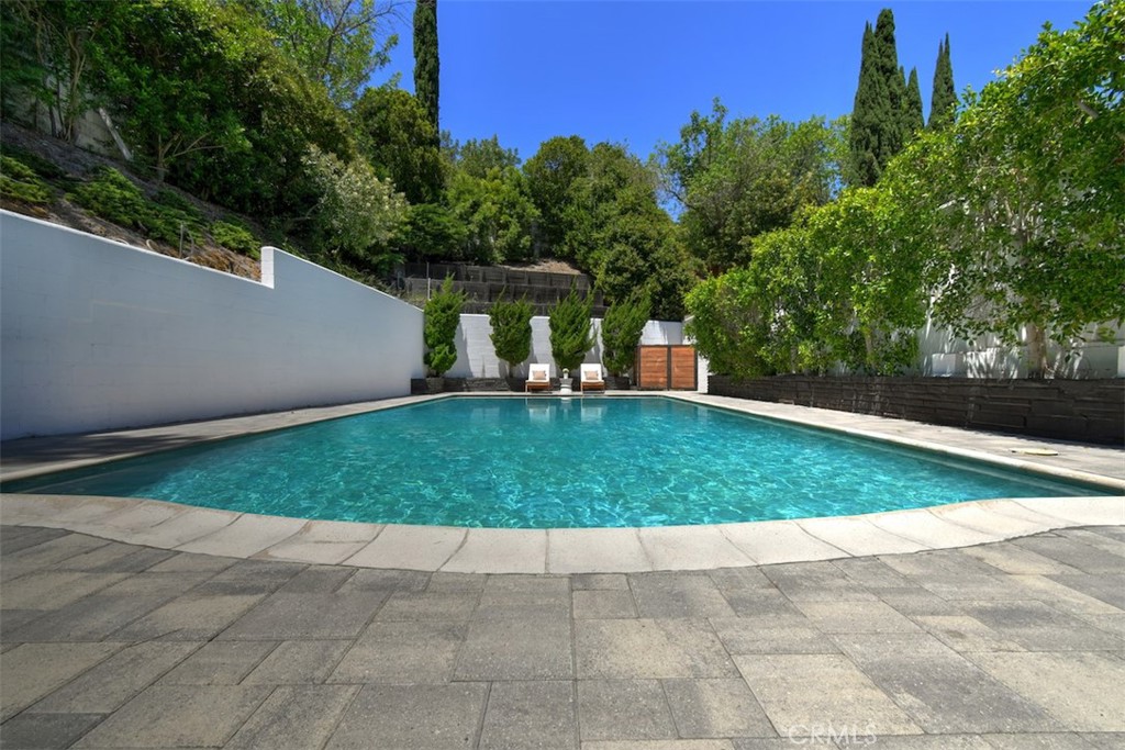 3675 Ventura Canyon Property Photo 46