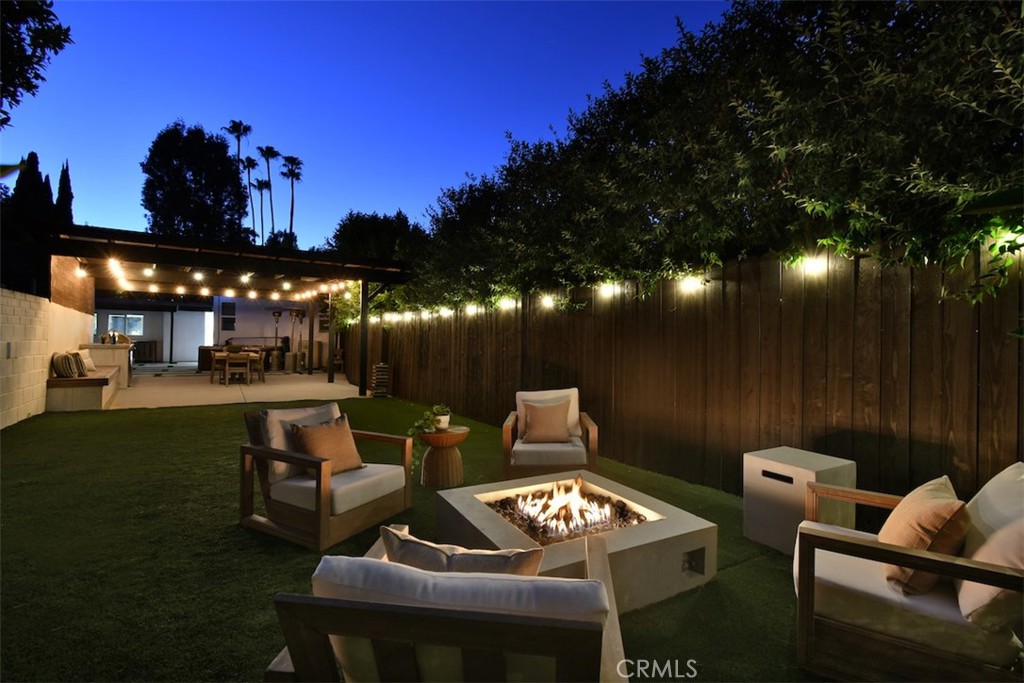 3675 Ventura Canyon Property Photo 57