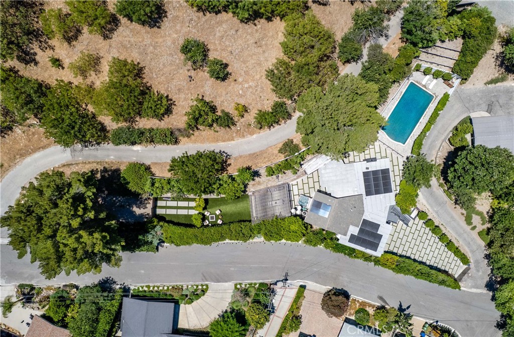 3675 Ventura Canyon Property Photo 58