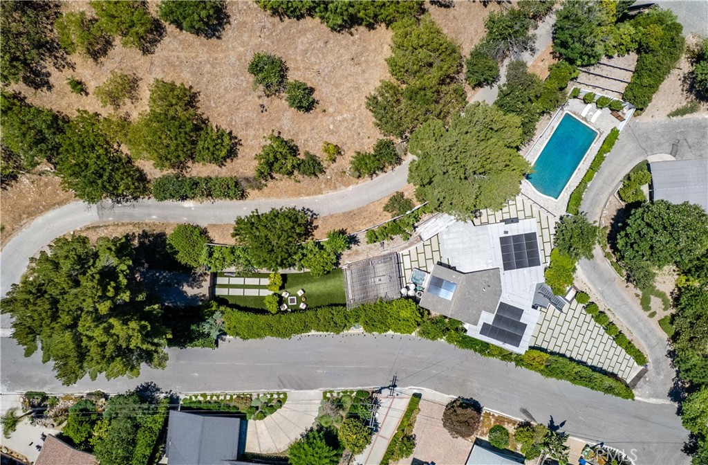 3675 Ventura Canyon Property Photo 58