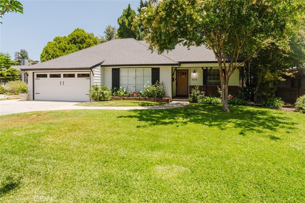 6638 Blucher Avenue Property Photo 3