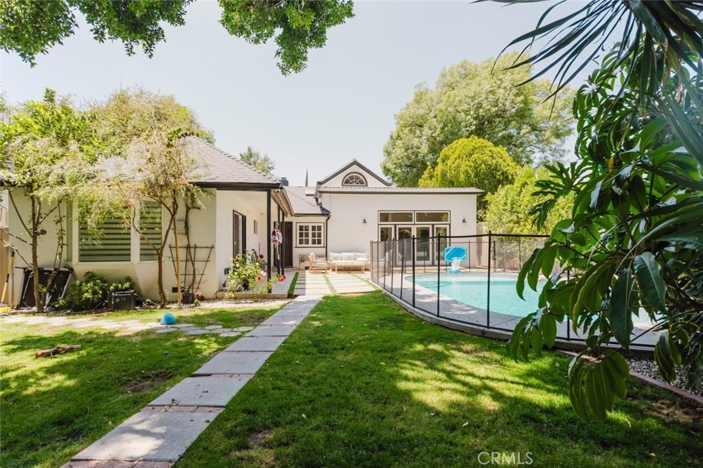 6638 Blucher Avenue Property Photo 37