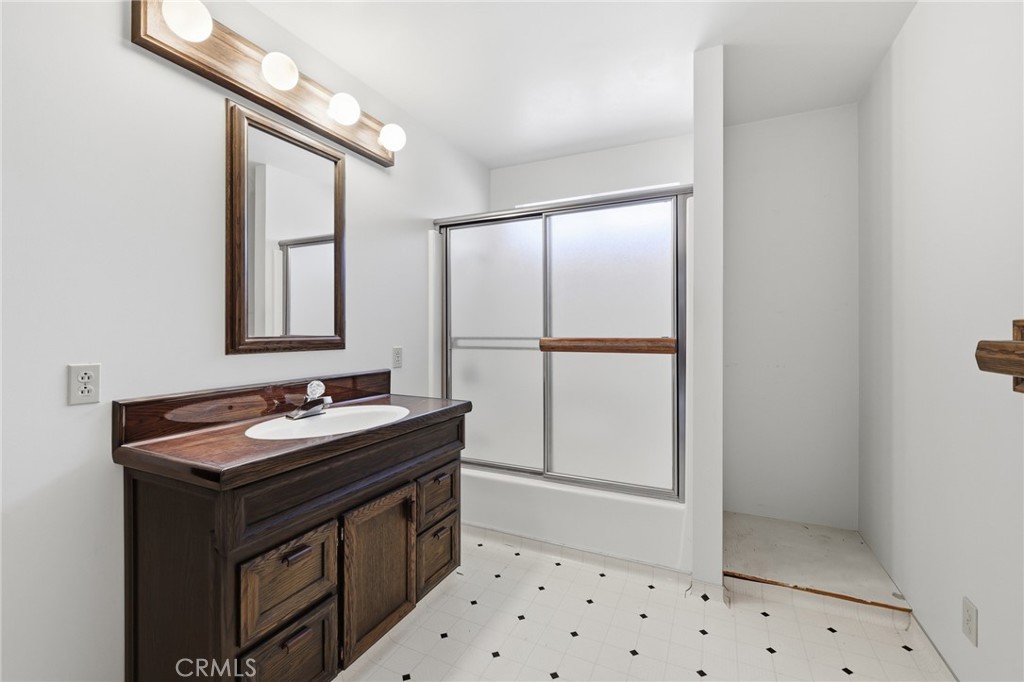 38735 San Francisquito Canyon Road Property Photo 18