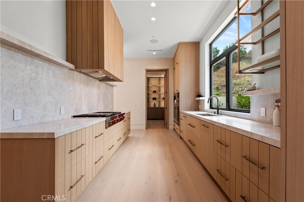 5340 Whitman Road Property Photo 7