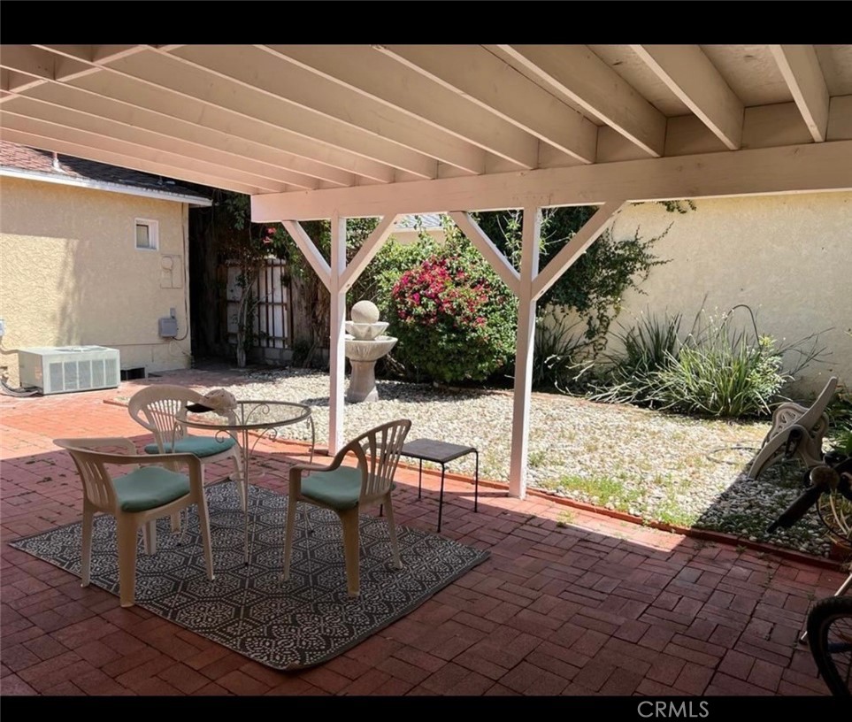 5149 Hesperia Property Photo 7