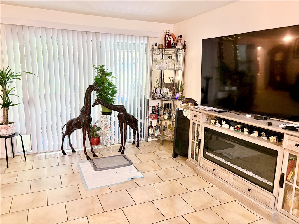 20146 Cohasset Street 5 Property Photo 5