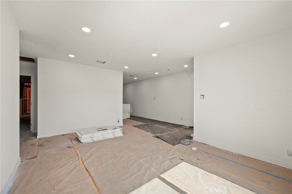 5776 Hesperia Avenue Property Photo 2