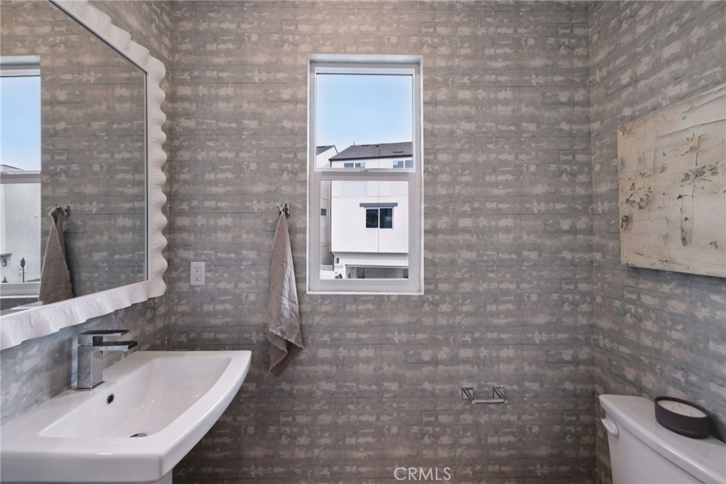 1663 Coral Sea Lane Property Photo 11