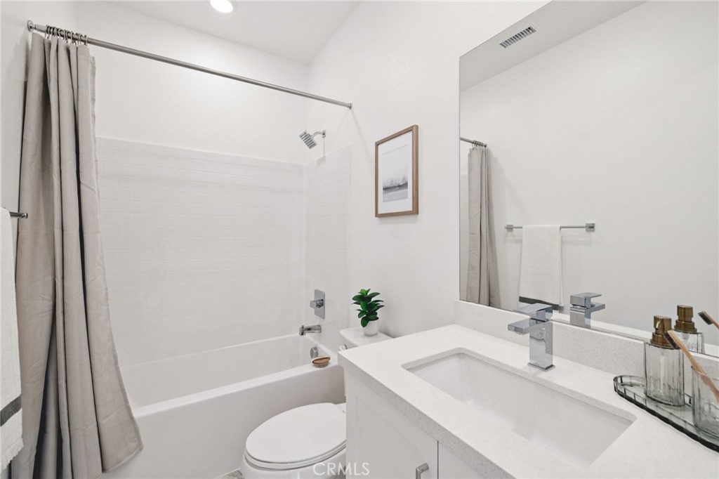 1663 Coral Sea Lane Property Photo 20