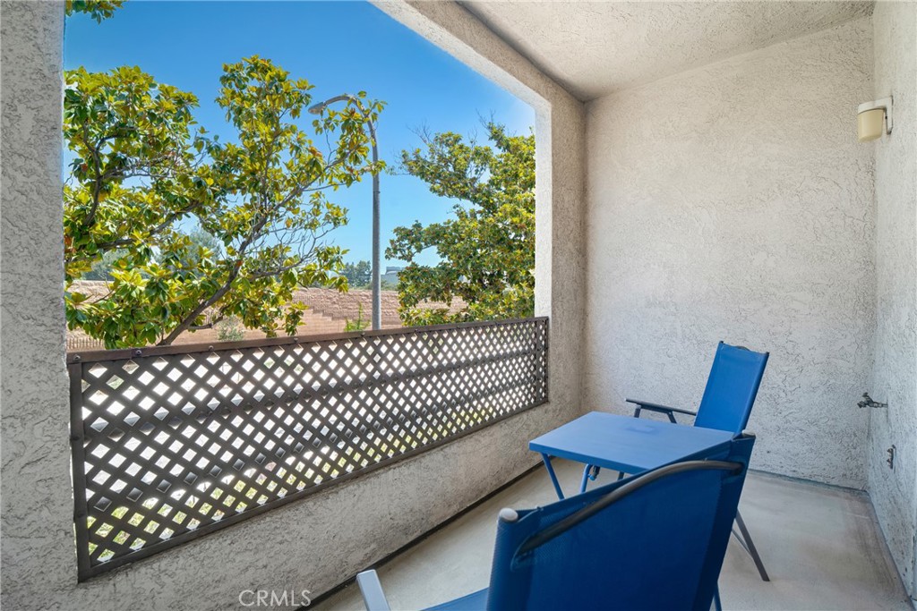 300 N El Molino 215 Property Photo 8
