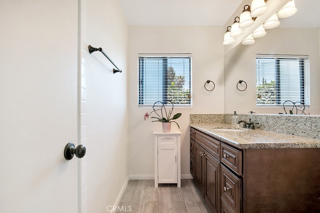 22641 Sherman Way Property Photo 18