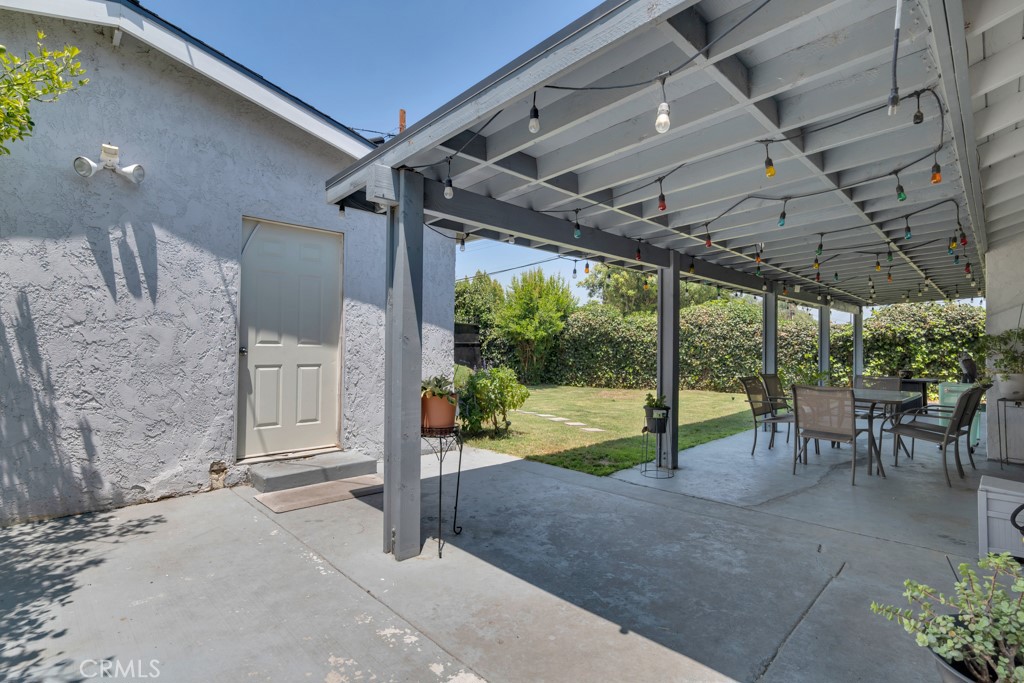 22641 Sherman Way Property Photo 24