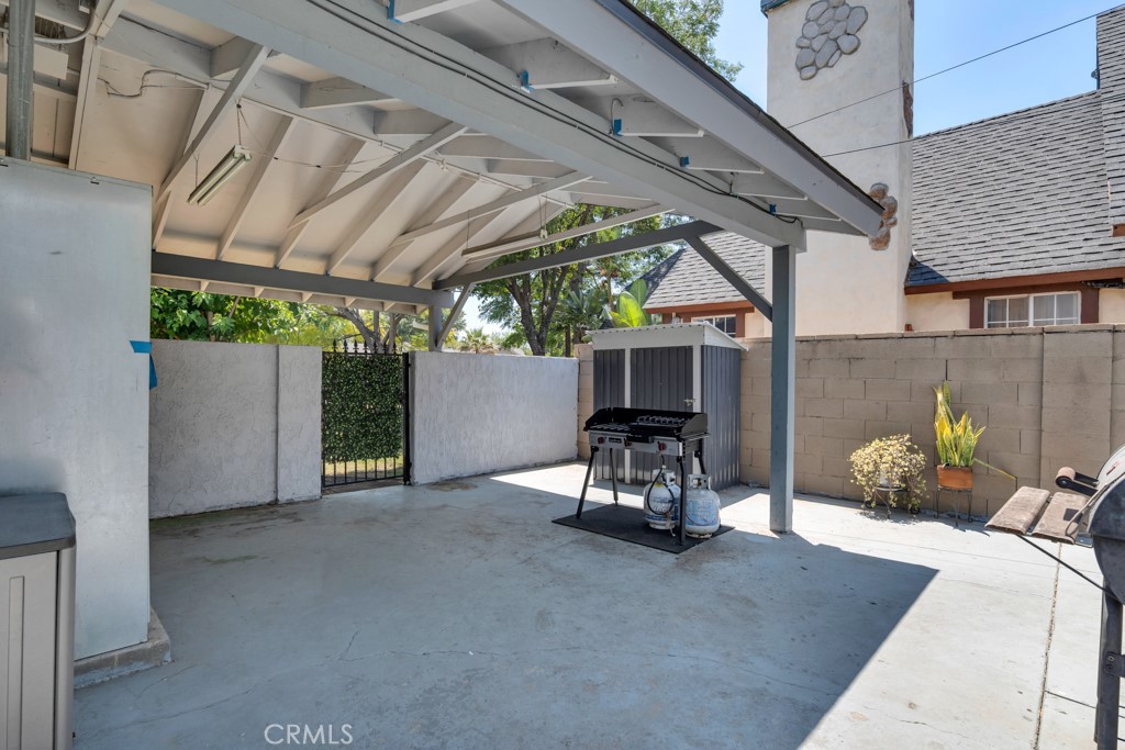 22641 Sherman Way Property Photo 26