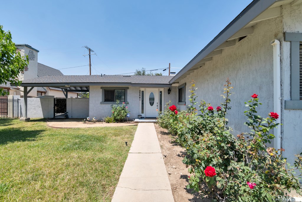 22641 Sherman Way Property Photo 33