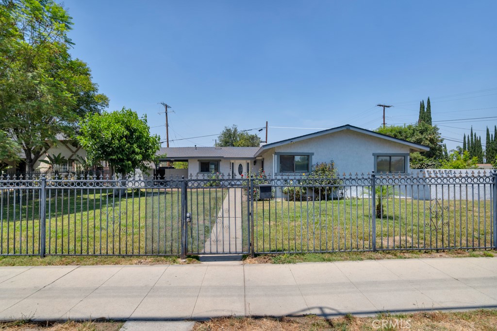 22641 Sherman Way Property Photo 35