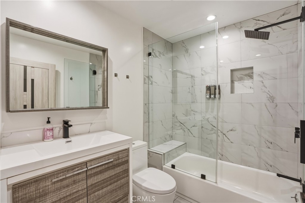 6620 Bellaire Property Photo 6