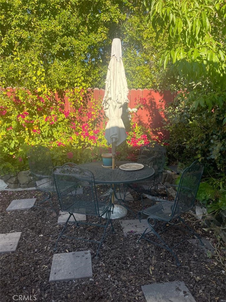 5644 Le Sage Property Photo 7