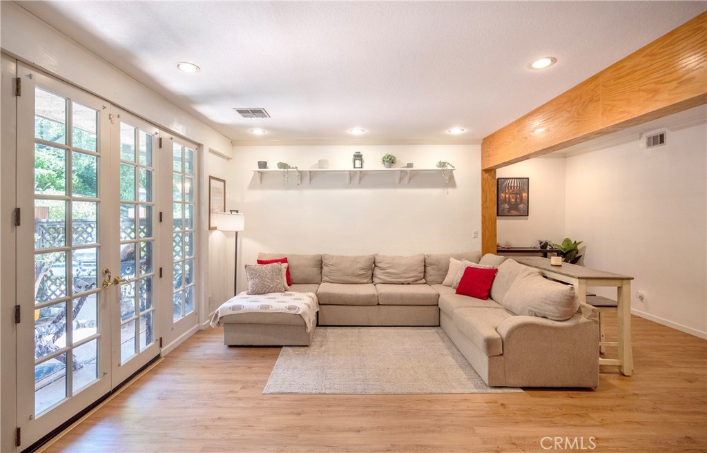 24420 Victory Property Photo 6
