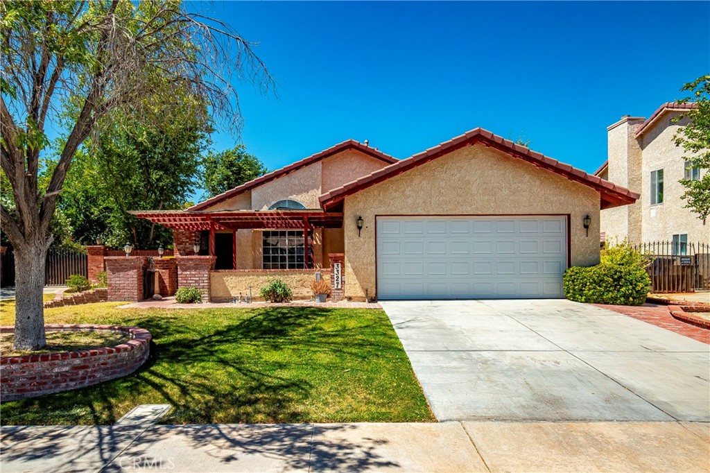 3327 Marilynn Property Photo 1