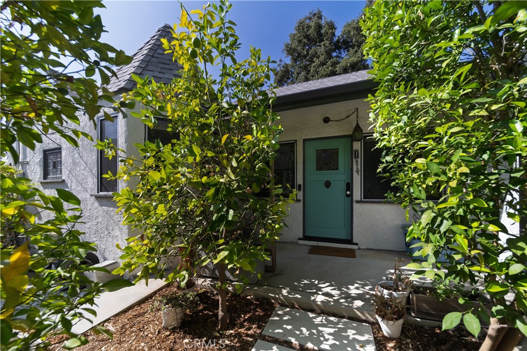 6275 Pine Crest Drive Property Photo 4