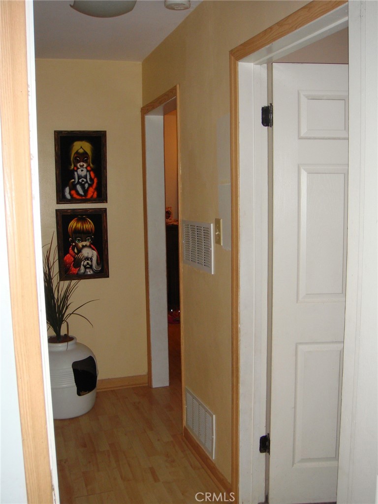210 W Spazier Property Photo 27