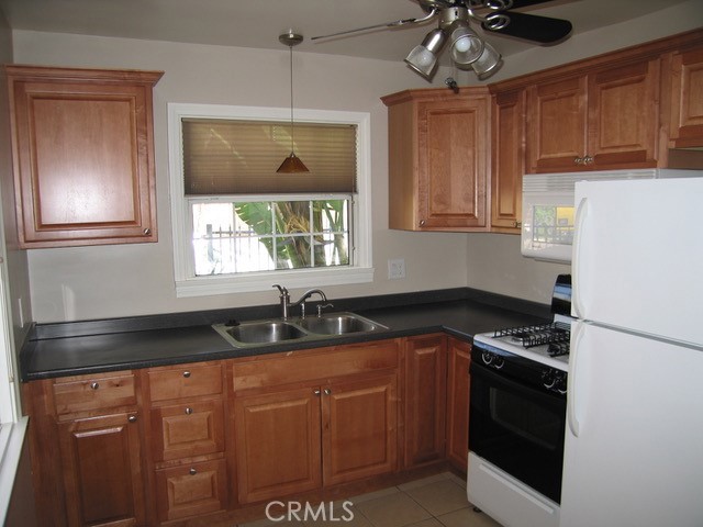 210 W Spazier Property Photo 38