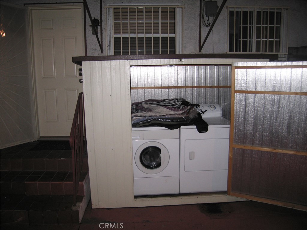 210 W Spazier Property Photo 42