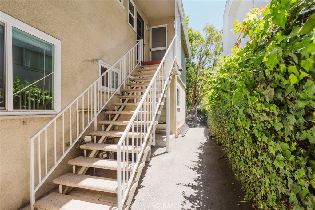4503 Fulton Avenue B Property Photo 8