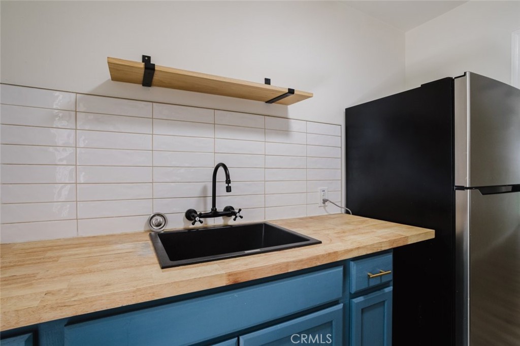 4503 Fulton Avenue B Property Photo 19