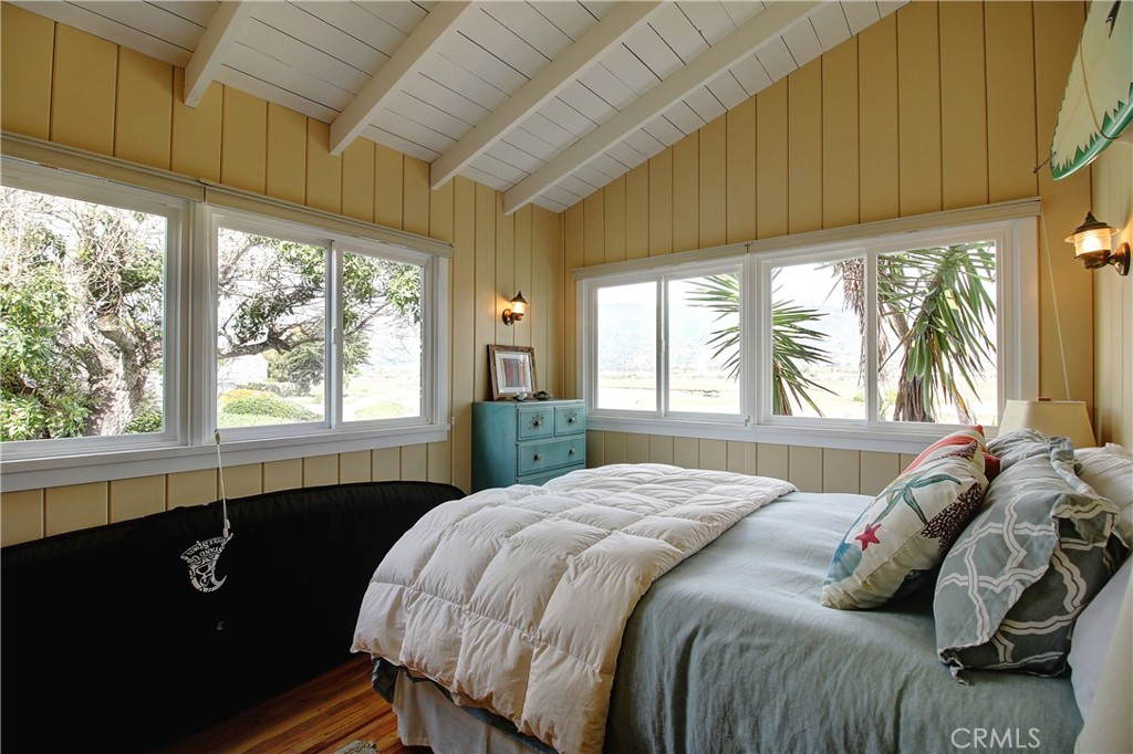 539 Sand Point Property Photo 20
