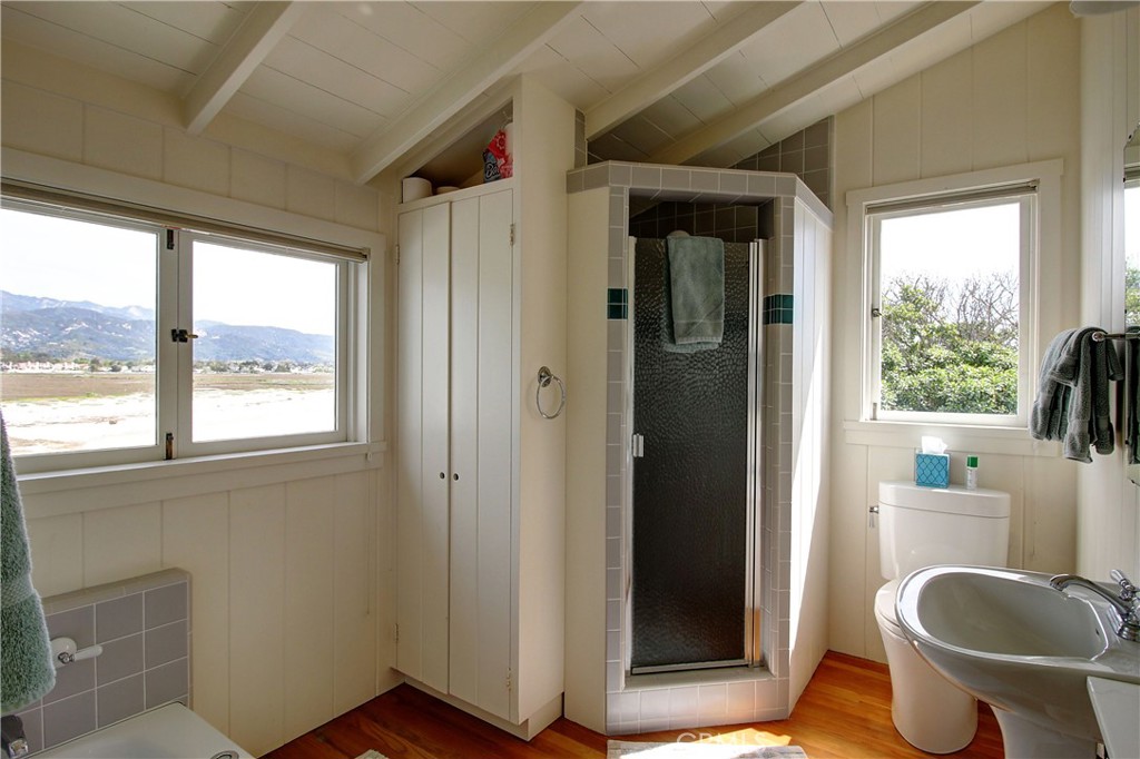 539 Sand Point Property Photo 21