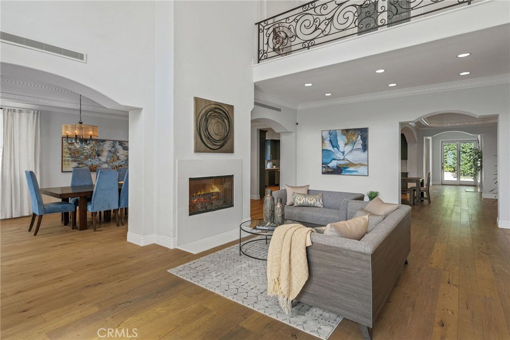 16459 Otsego Street Property Photo 6