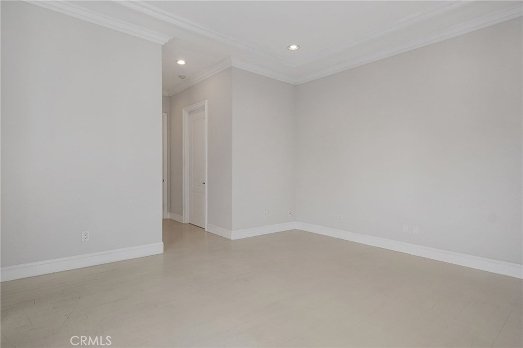 16459 Otsego Street Property Photo 25