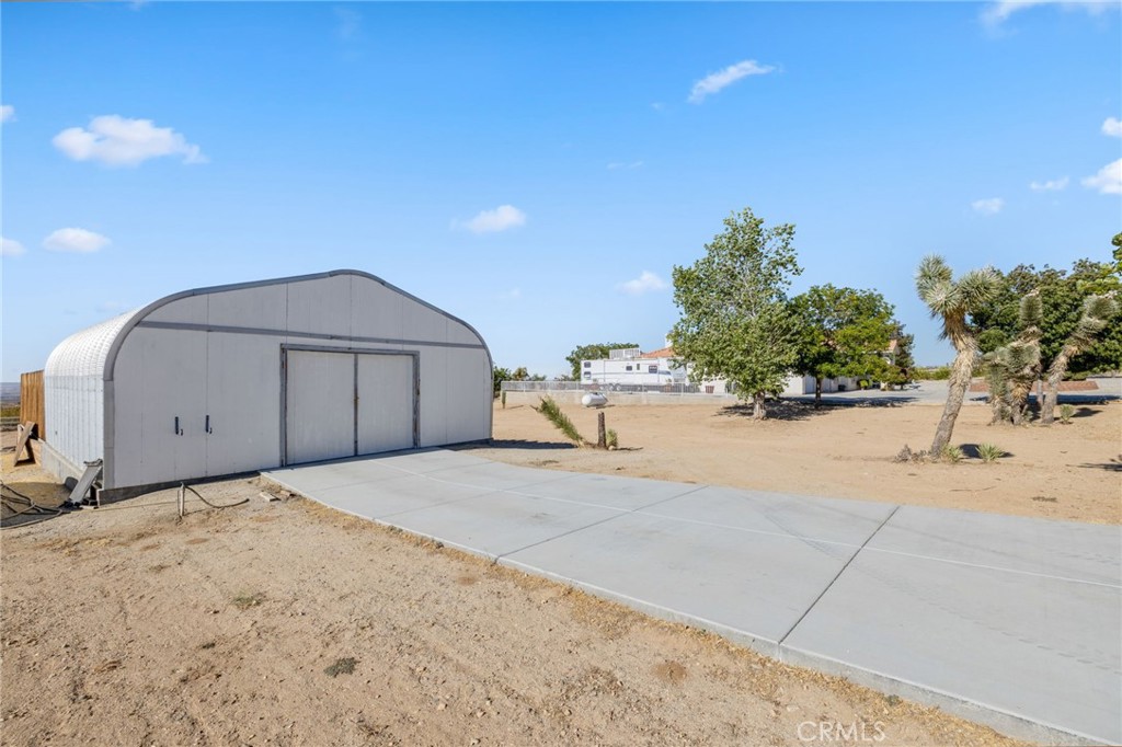 17173 Fort Tejon Road Property Photo 37