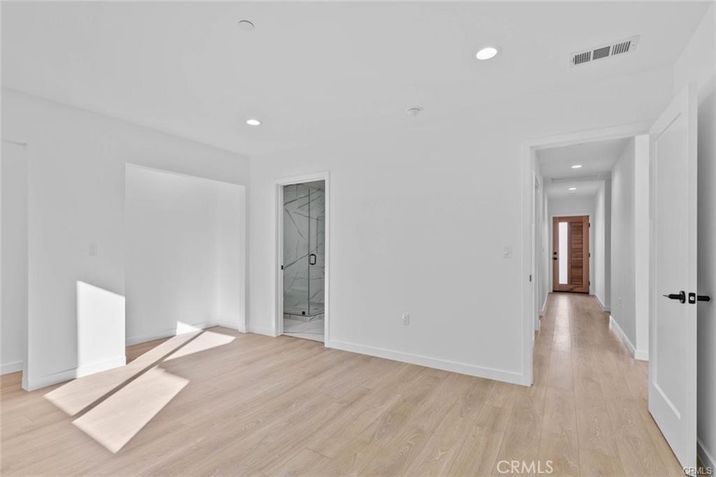 6842 Cedros Avenue Property Photo 15