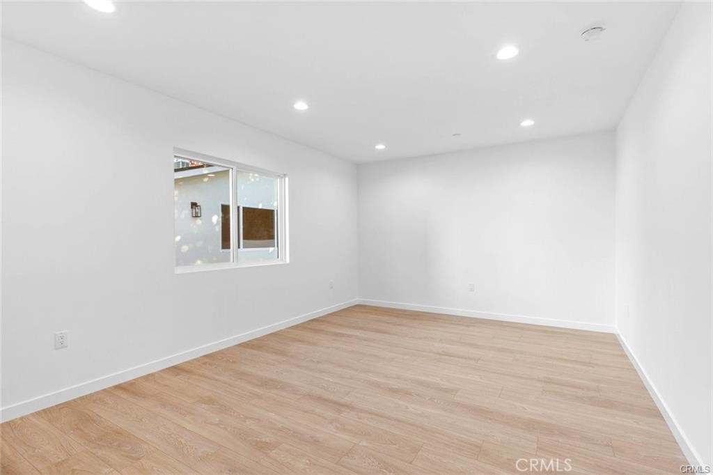 6842 Cedros Avenue Property Photo 22