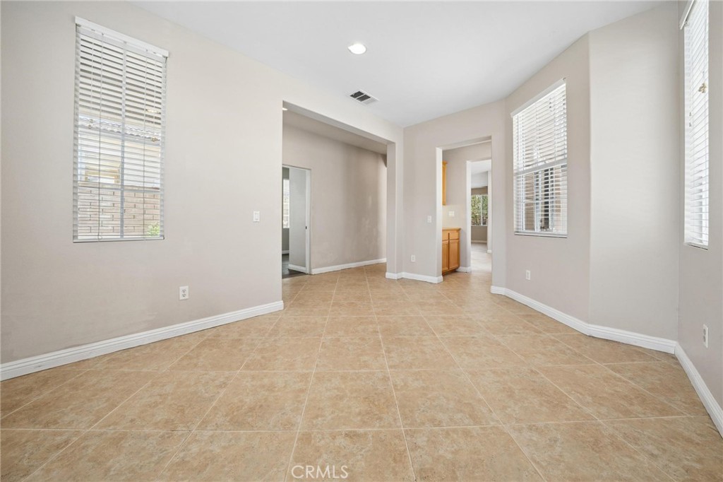 23821 Via Campana Property Photo 5