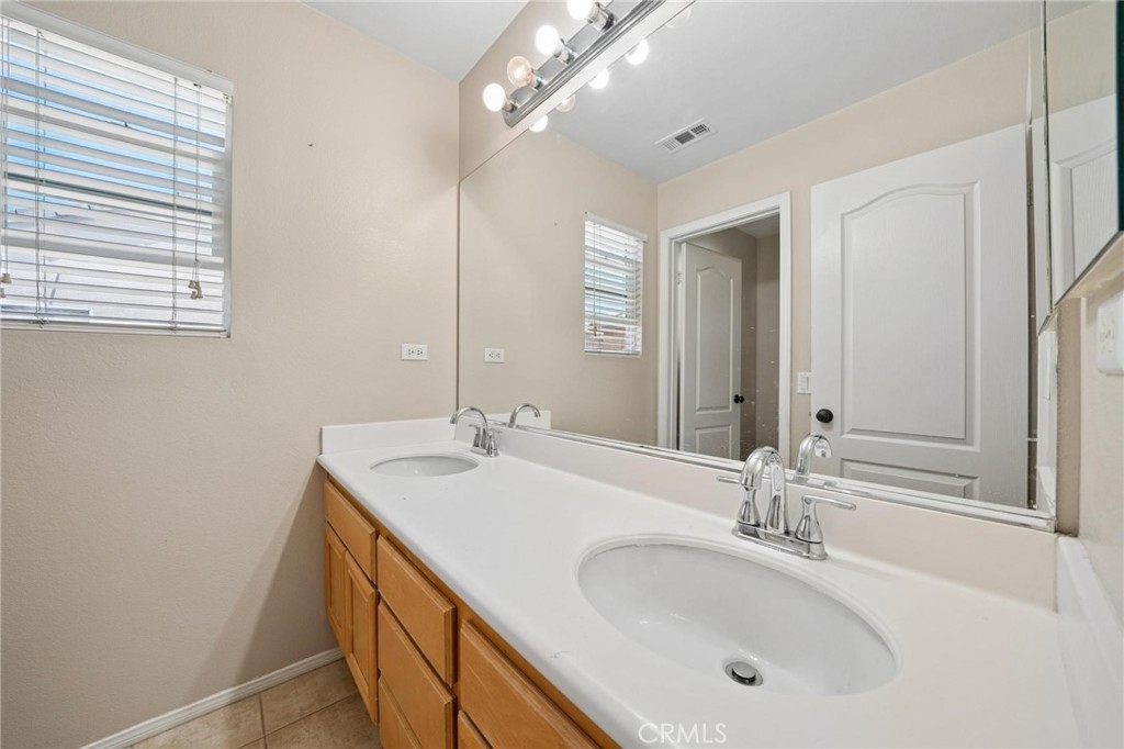 23821 Via Campana Property Photo 29