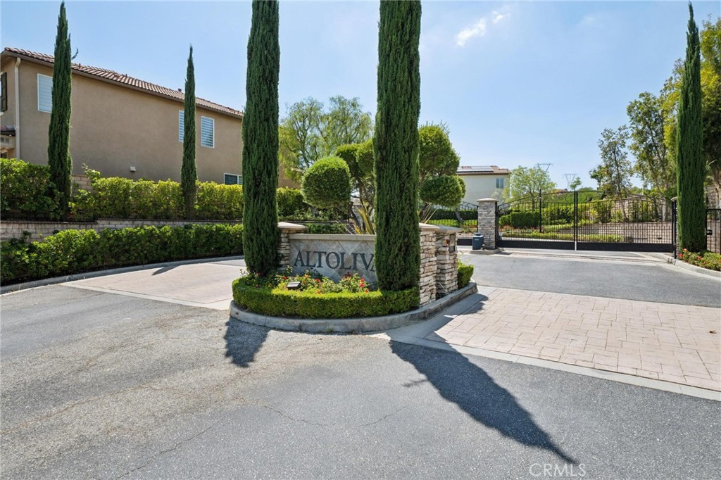 23821 Via Campana Property Photo 43