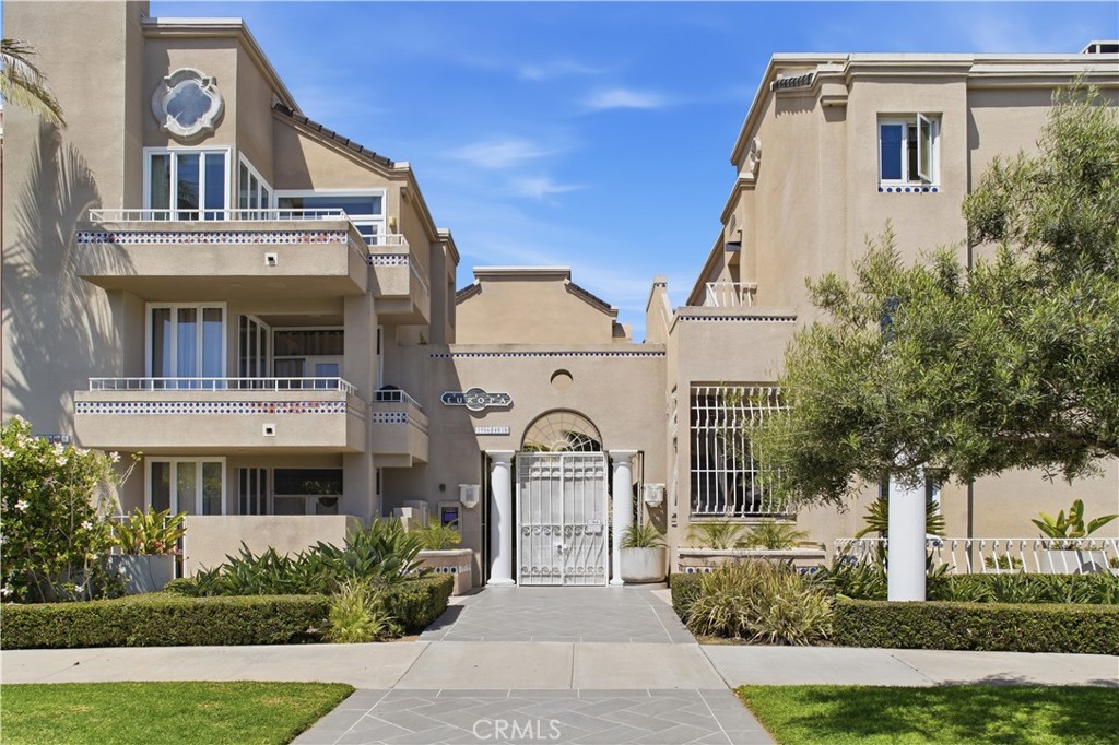 3990 Nobel 103 Property Photo 2