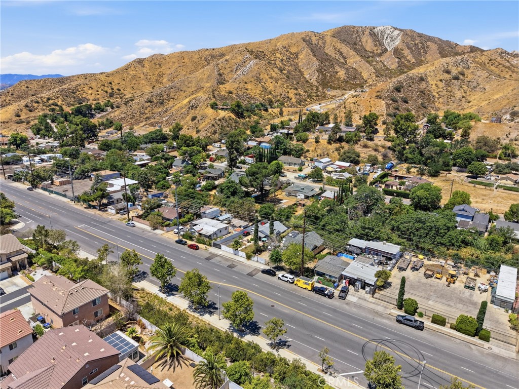 16775 Sierra Highway Property Photo 23