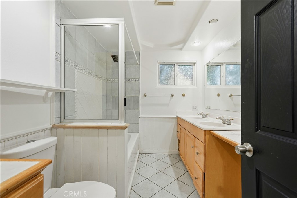 5345 Don Pio Drive Property Photo 14