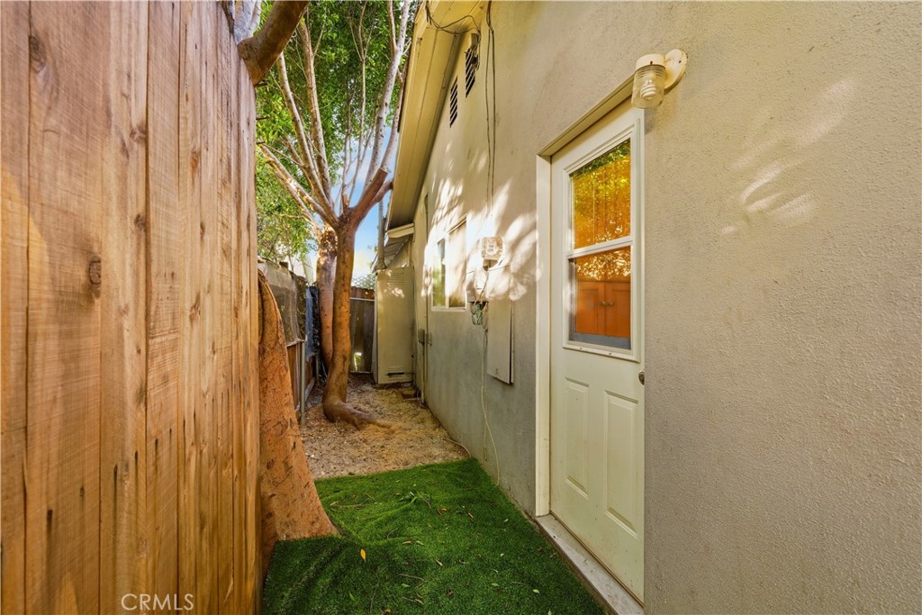 5345 Don Pio Drive Property Photo 24